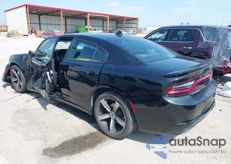 2017 Dodge Charger Sxt z USA, uszkodzony, nr VIN 2C3CDXHG5HH602058